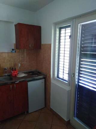 Апартаменты Apartments Mrvaljevic Петровац Апартаменты с балконом-5